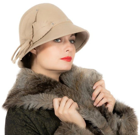 Feestbazaar Dameshoed Jaren 20 Beige Luxe Wolvilt