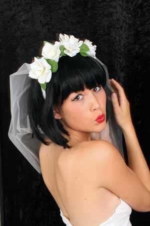 Feestbazaar Bloemen Diadeem Met Groene Blaadjes En Sluier