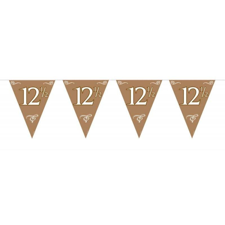 Feestbazaar Bronzen vlaggenlijn 12,5 jaar huwelijk