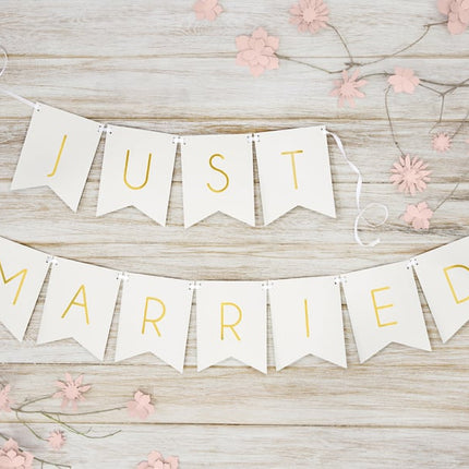 Feestbazaar Letterslinger Just Married Wit - 155cm