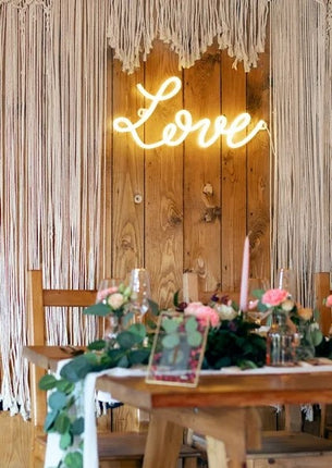 Feestbazaar Love Neon Wit LED Verlichting (61cm)