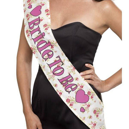 Feestbazaar Sjerp 'bride to be' vintage