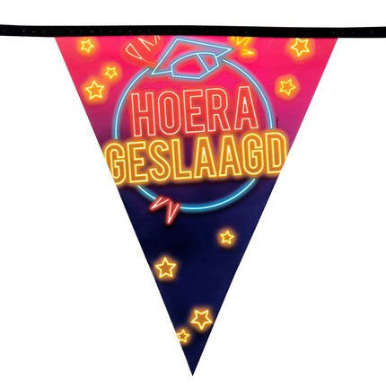 Feestbazaar Vlaggenlijn 'Hoera Geslaagd' Funky