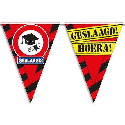 Feestbazaar Vlaggenlijn hoera geslaagd