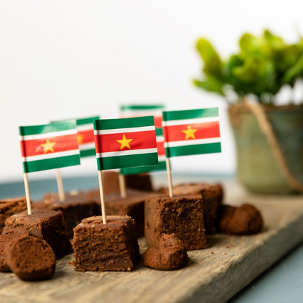 Feestbazaar Vlaggenprikkers Suriname (50st)